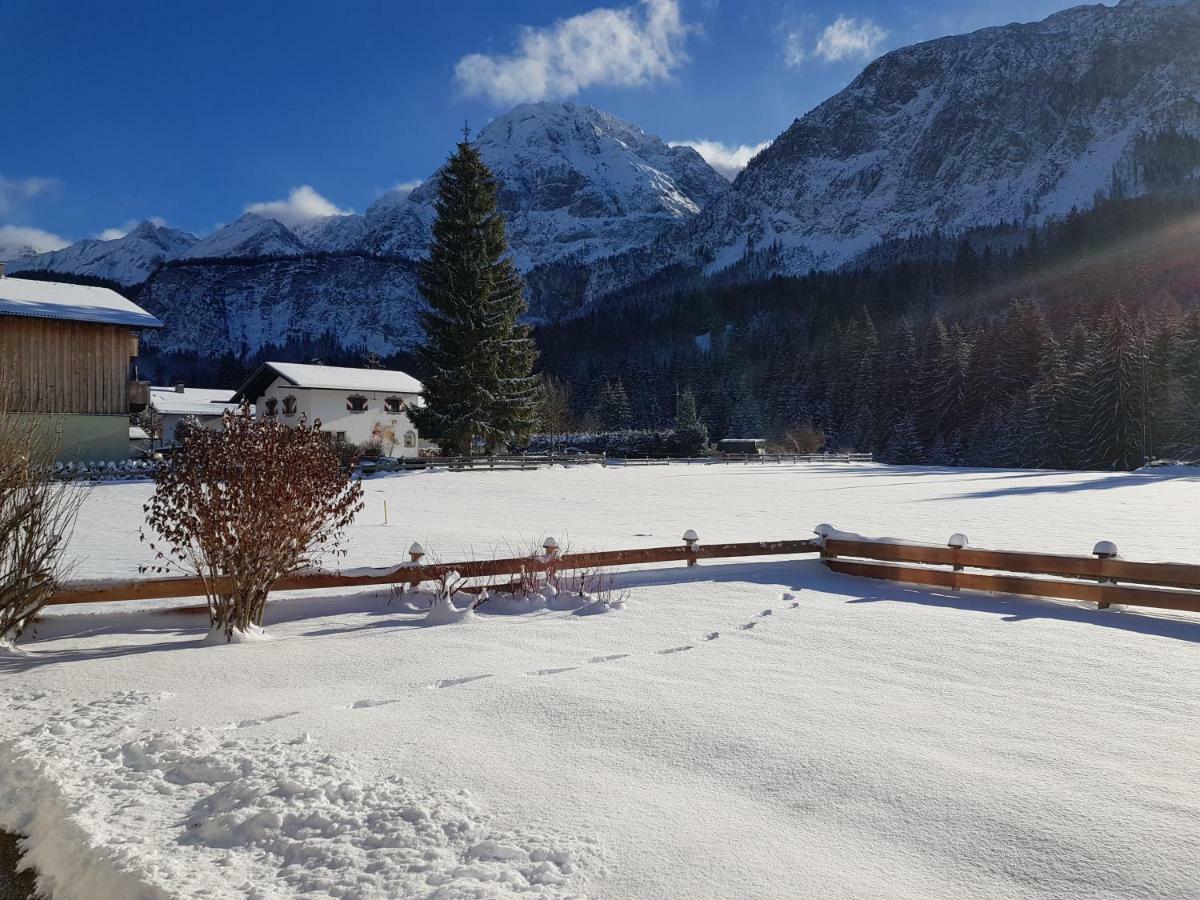 Apartmenthaus Lärchenhof Ehrwald Exterior foto